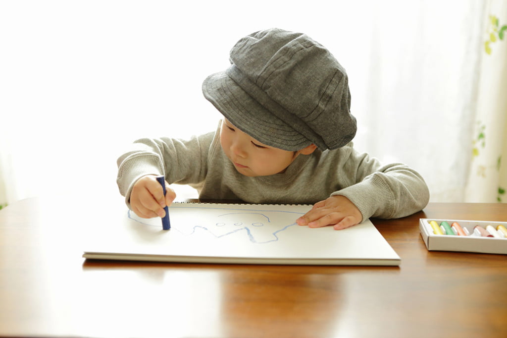 6 Creative rs Who Can Teach Your Kid to Draw