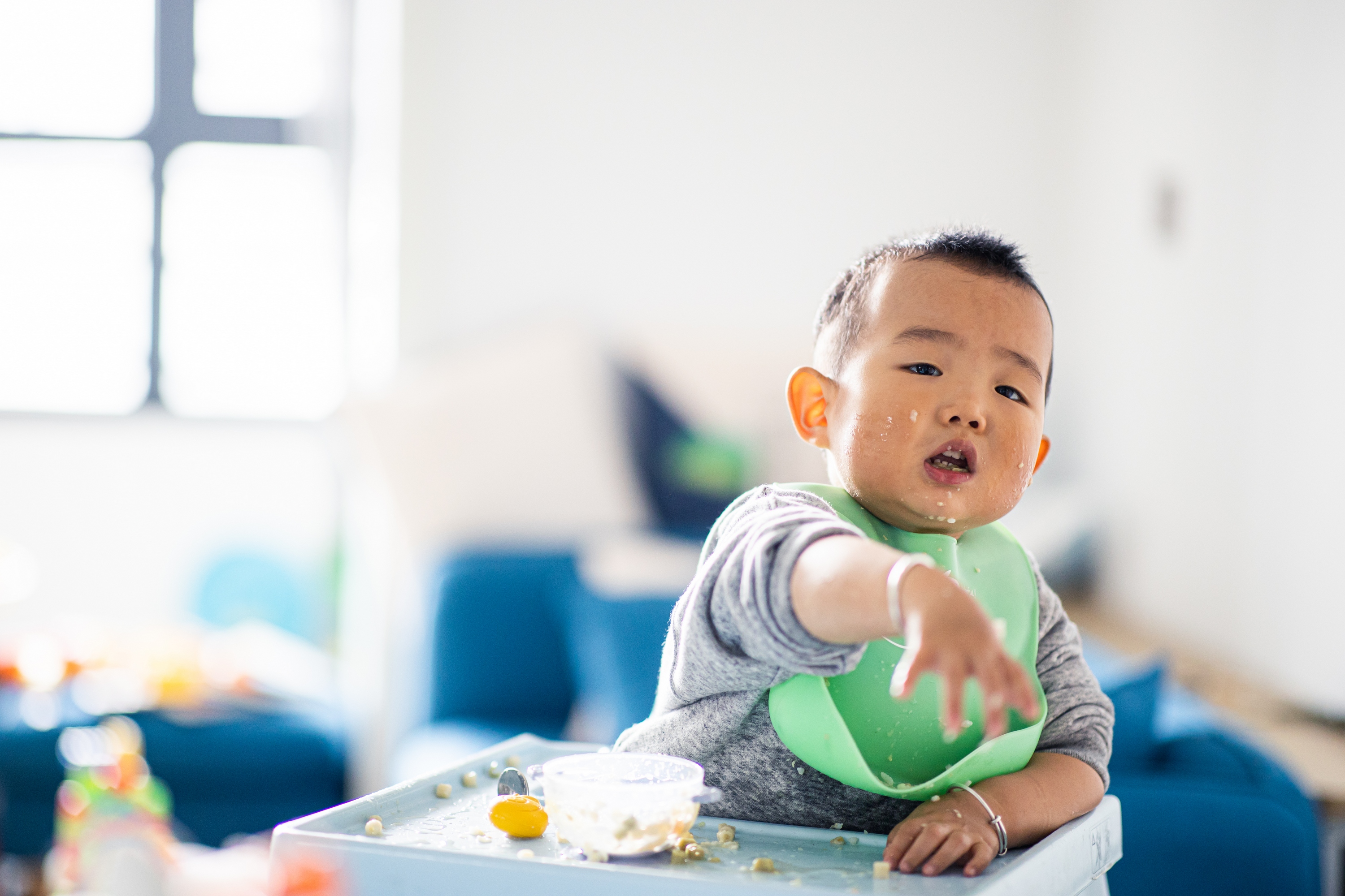 The Ultimate Guide to End Toddler Throwing Food - Kids Eat in Color